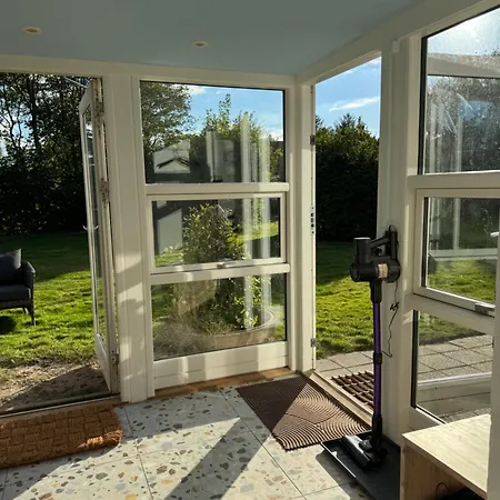 Smukt Naer C Inkl Rengoring بيت للعطل