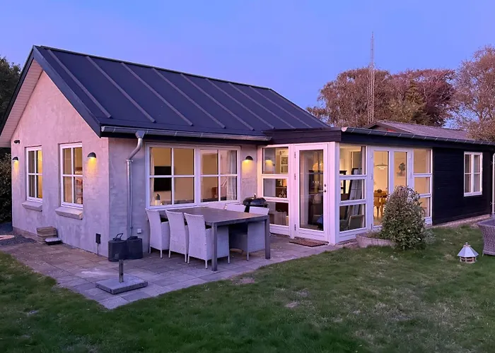 Smukt Naer C Inkl Rengoring Tatil Evi *